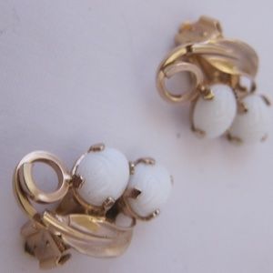 Vintage white clip earrings